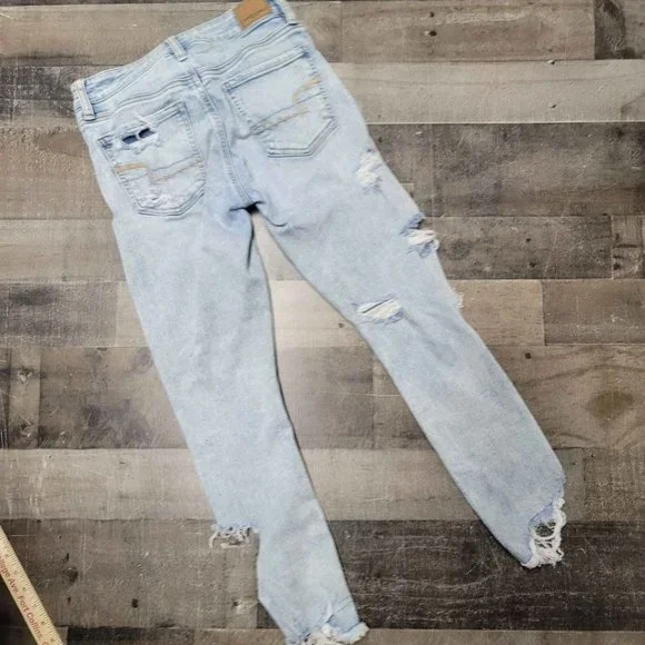 American Eagle distressed jeans - Picture 6 of 6
